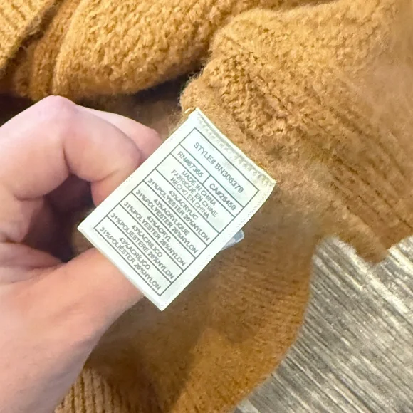 Steve Madden Women’s Knit Mustard Yellow Color Crop Sweater with Collar Size M - Picture 4 of 9